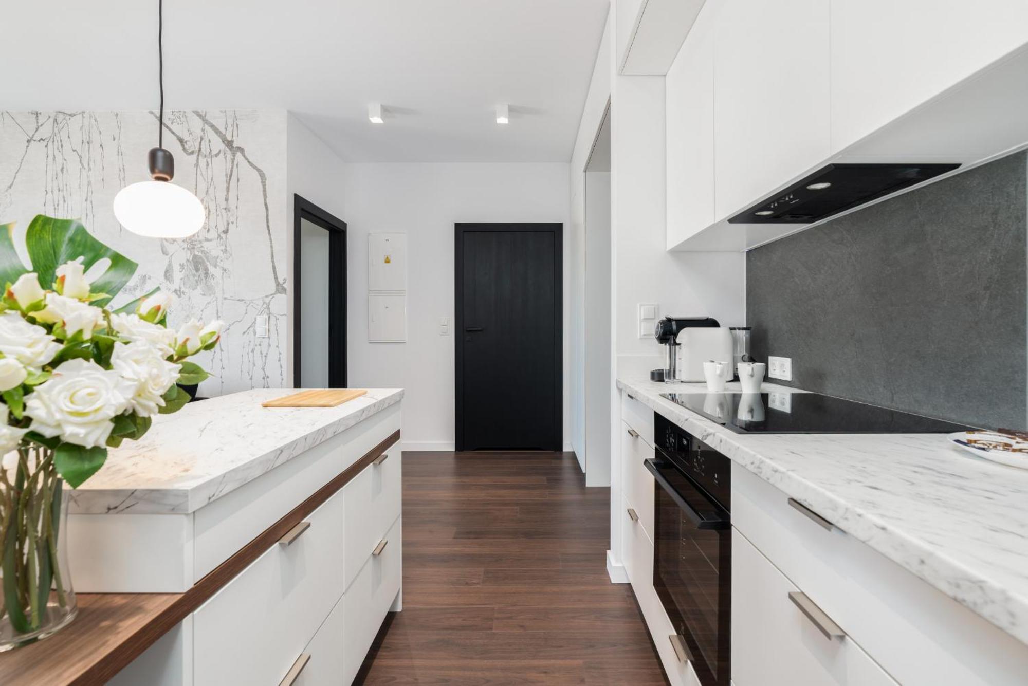 Stylish & Comfy Garbary Apartments With Parking By Noclegi Renters Poznan Ngoại thất bức ảnh