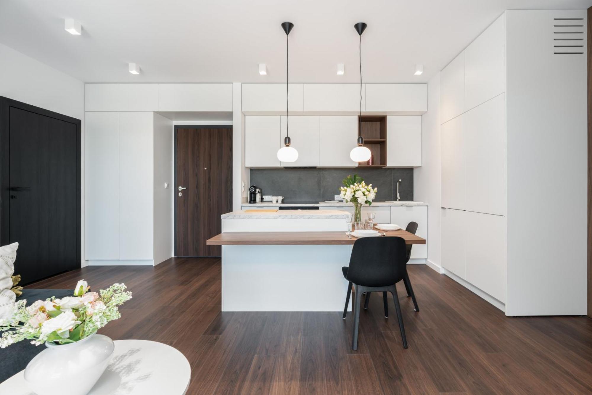 Stylish & Comfy Garbary Apartments With Parking By Noclegi Renters Poznan Ngoại thất bức ảnh