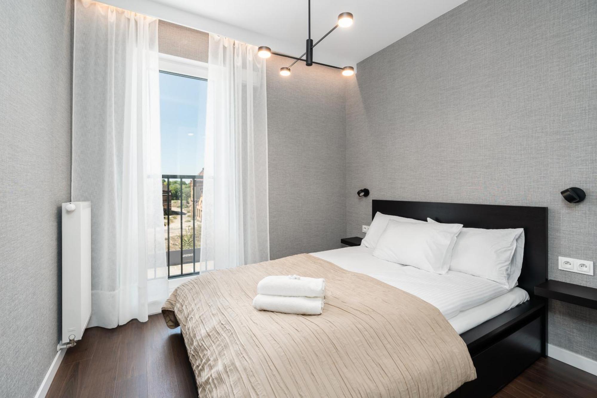 Stylish & Comfy Garbary Apartments With Parking By Noclegi Renters Poznan Ngoại thất bức ảnh
