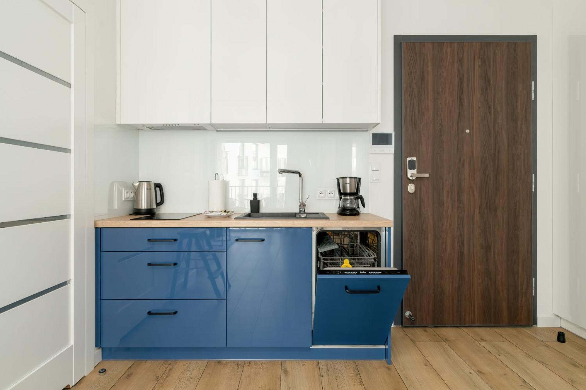 Stylish & Comfy Garbary Apartments With Parking By Noclegi Renters Poznan Ngoại thất bức ảnh