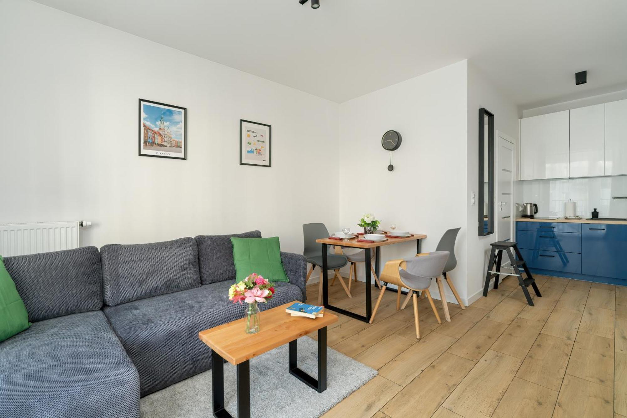Stylish & Comfy Garbary Apartments With Parking By Noclegi Renters Poznan Ngoại thất bức ảnh